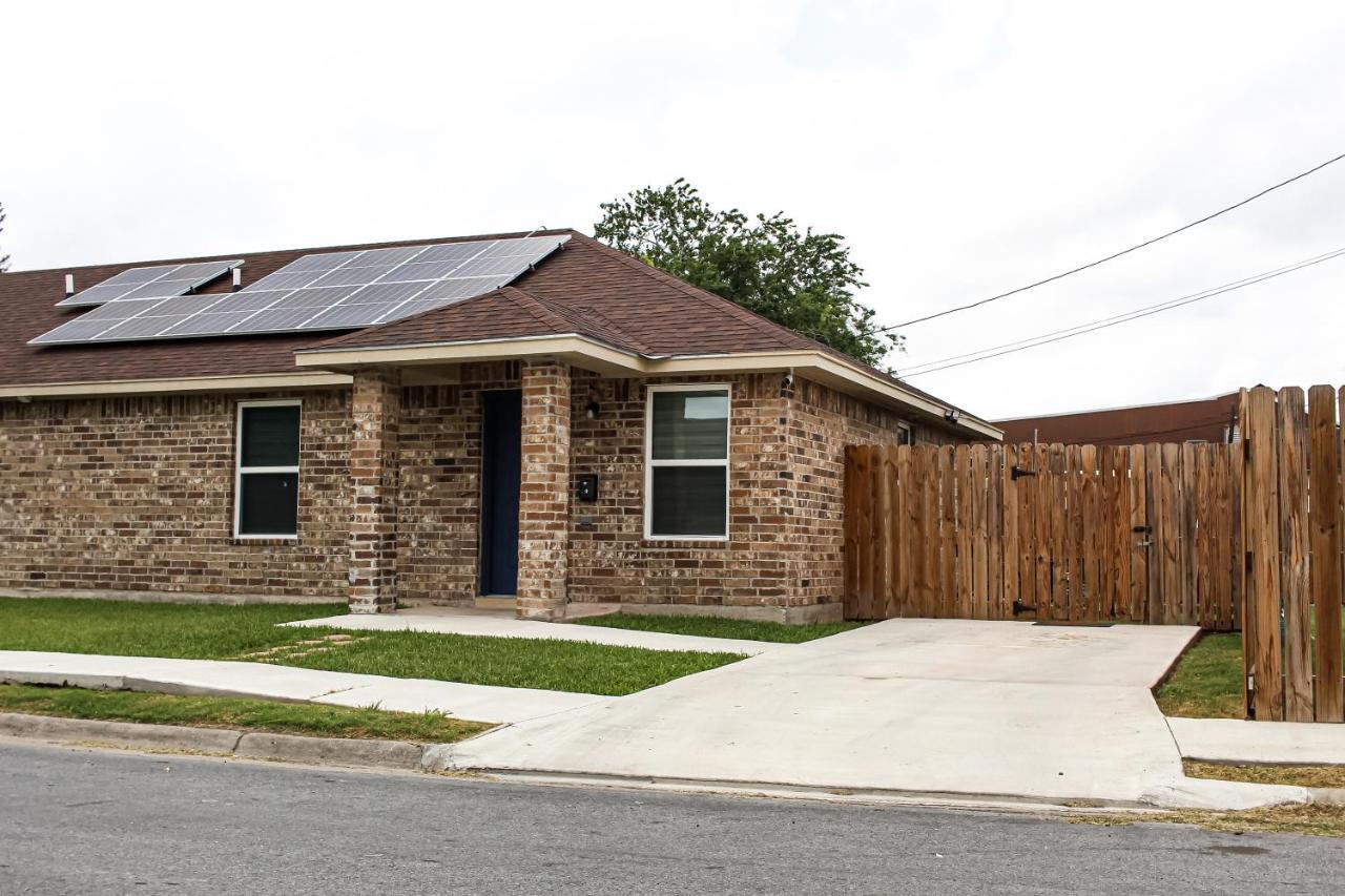 Casa Roble. Downtown Brownsville Luaran gambar